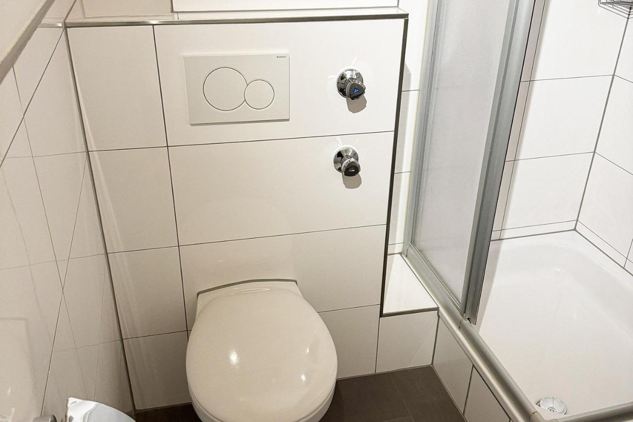 One Room Apartment In Bergisch Gladbach Kültér fotó